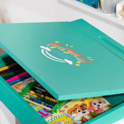 Set birou cu scaunel si desen animat, verde