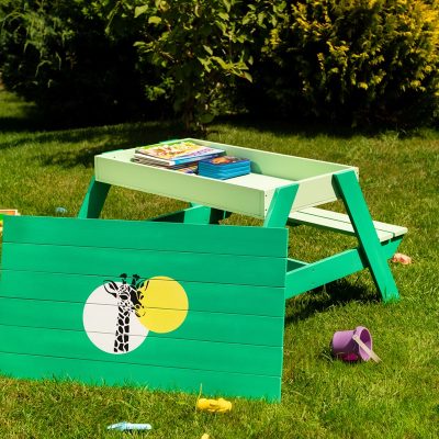 Masuta cu lada de nisip si desen animat, verde