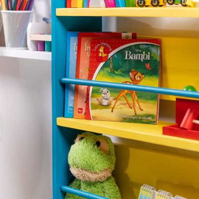 Mini biblioteca cu desen animat, turcoaz